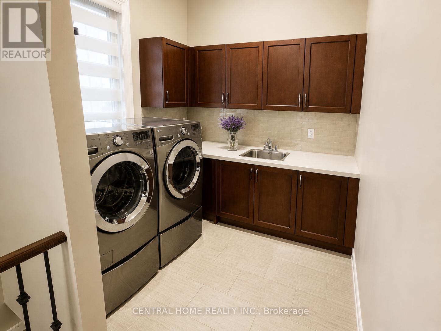 33 JAMES STOKES COURT - 33