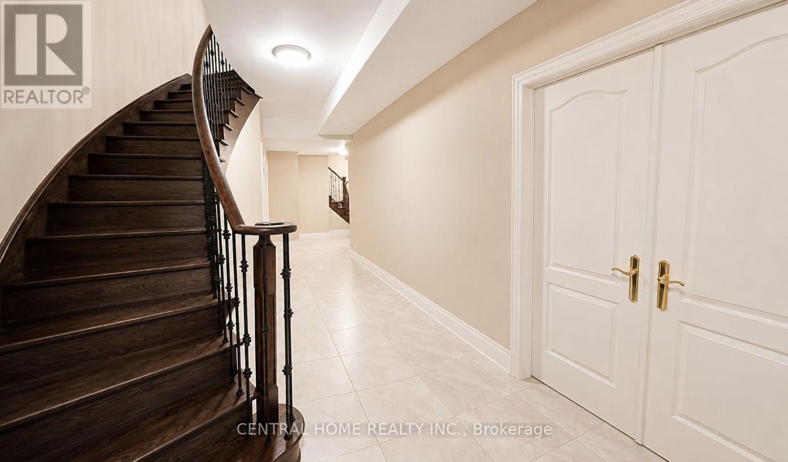 33 JAMES STOKES COURT - 34