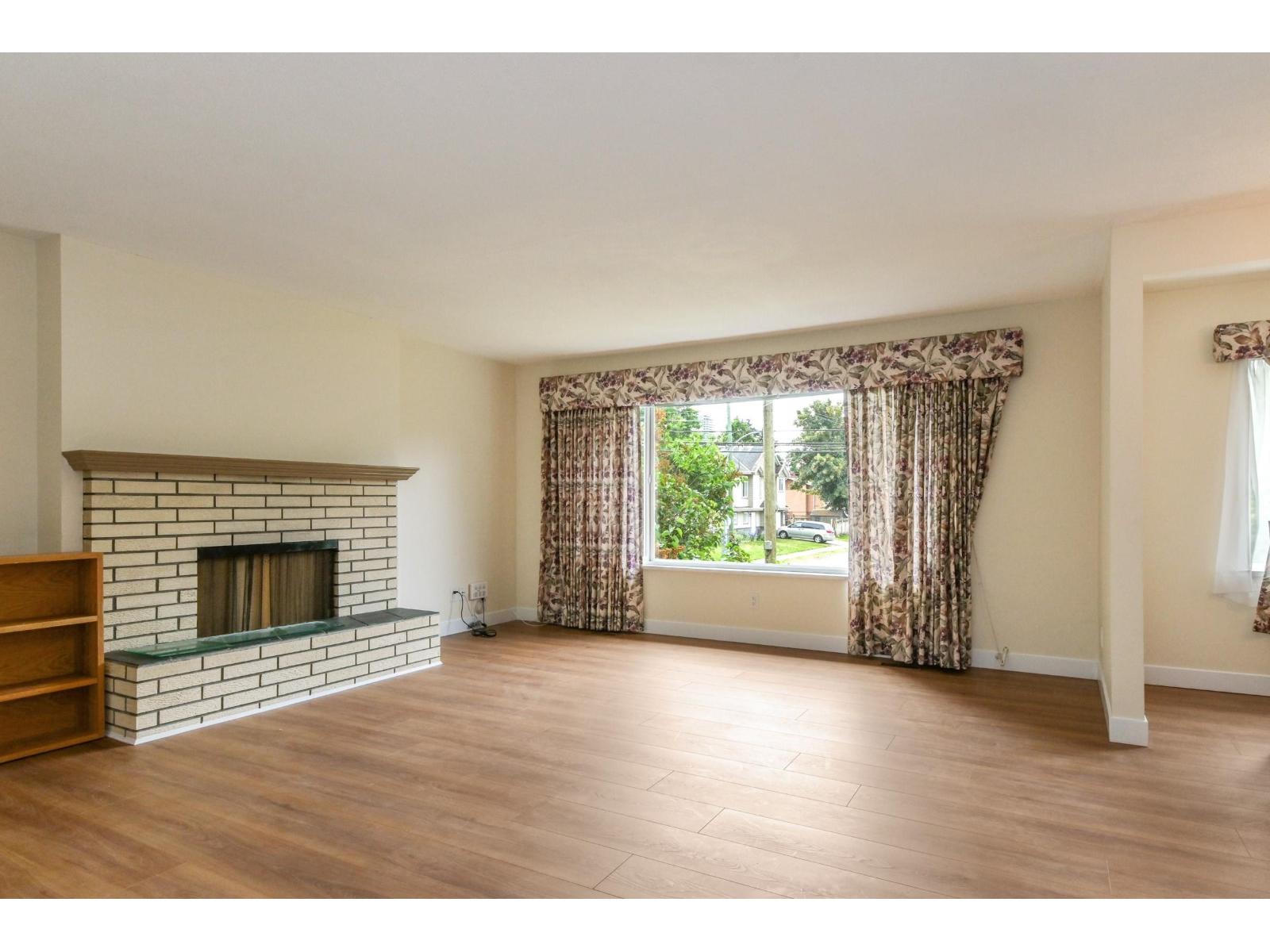 11755 84 Avenue, Delta