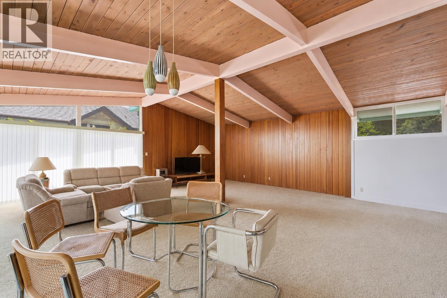 195 NORMANBY CRESCENT, West Vancouver
