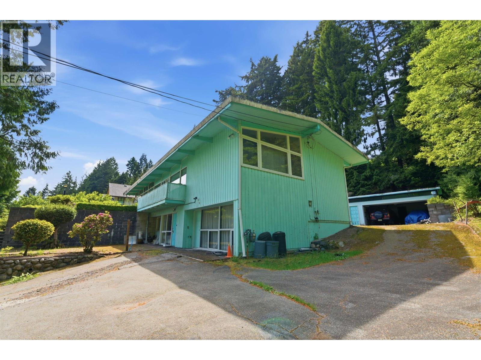 195 NORMANBY CRESCENT, West Vancouver