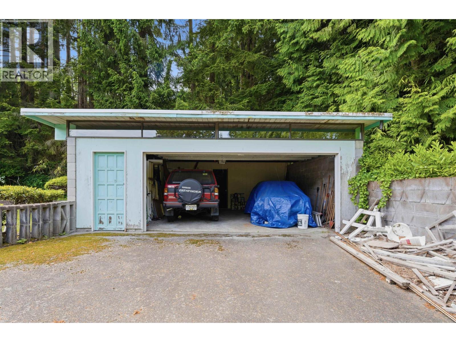195 NORMANBY CRESCENT, West Vancouver