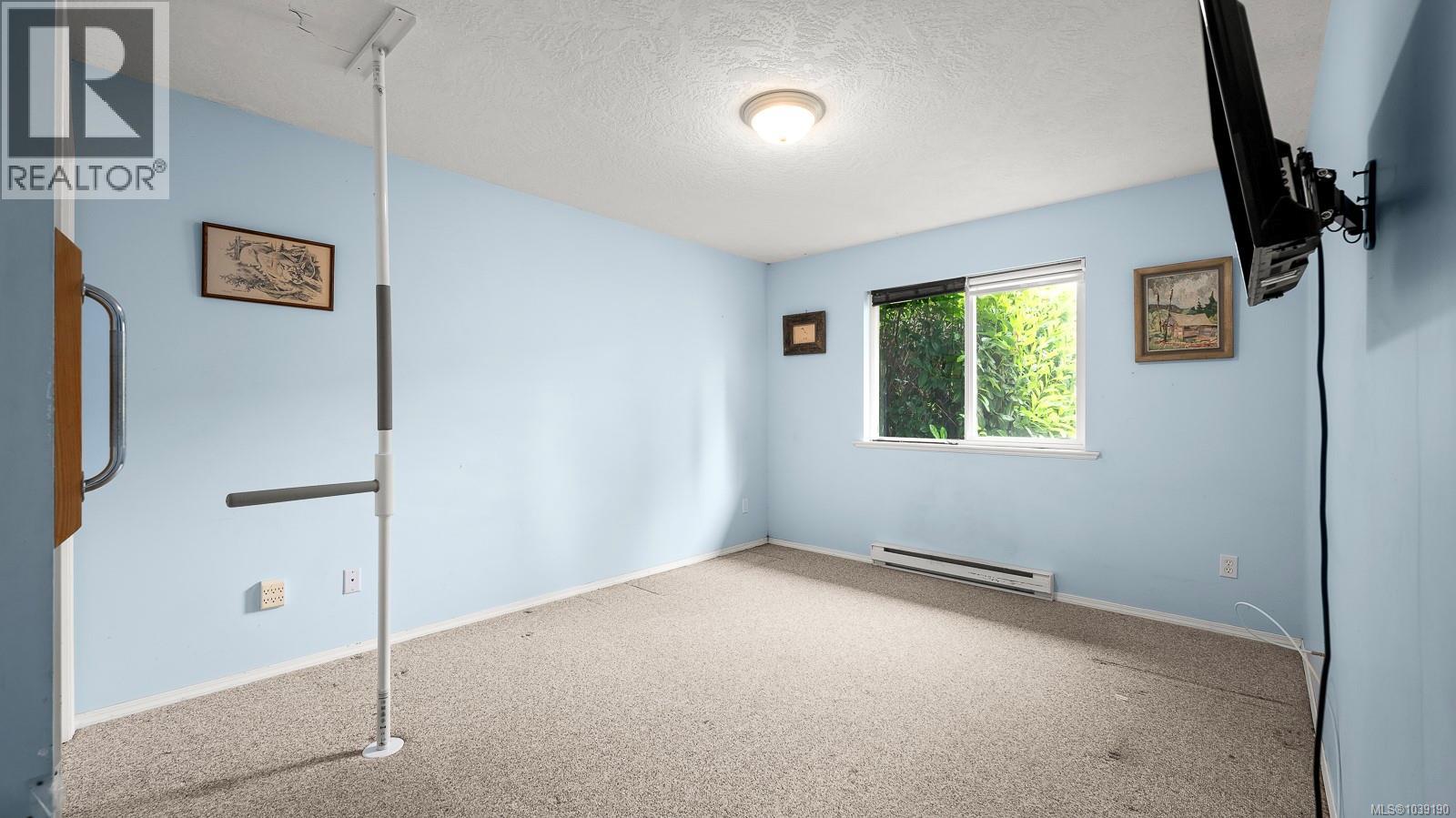 3351 Crescent St - 14