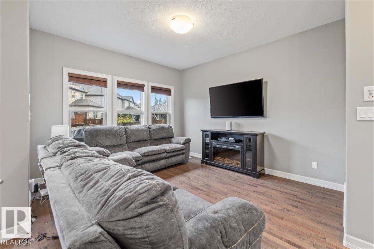 107 GILMORE WY — photo 12