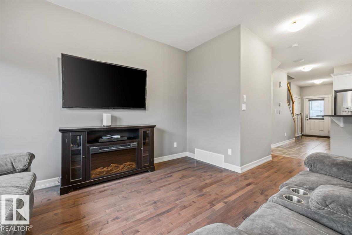 107 GILMORE WY — photo 15