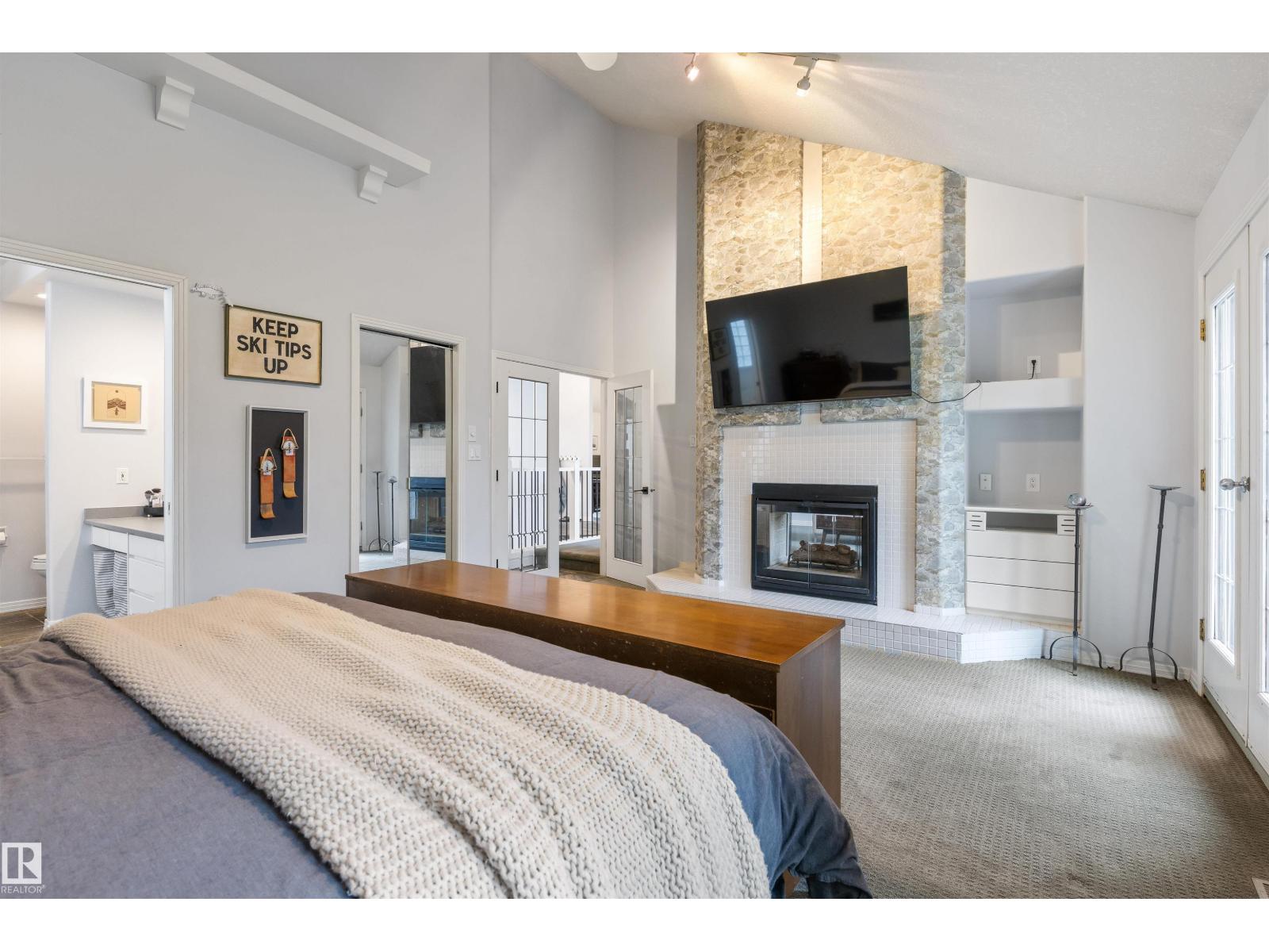 10 EVEREST CR — photo 27