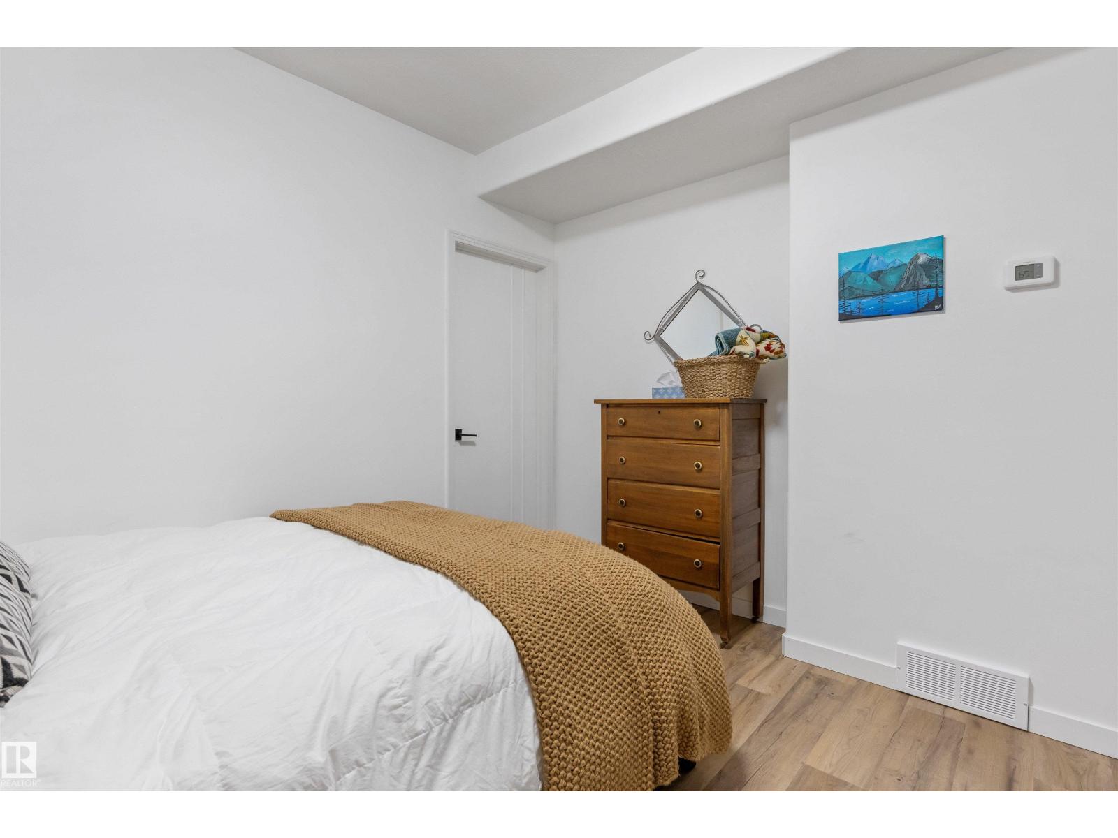 10 EVEREST CR — photo 54