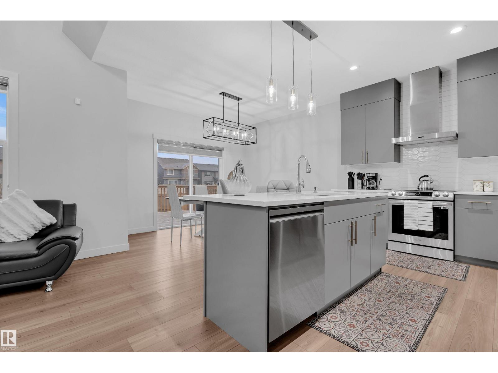 1616 157 ST SW - 4