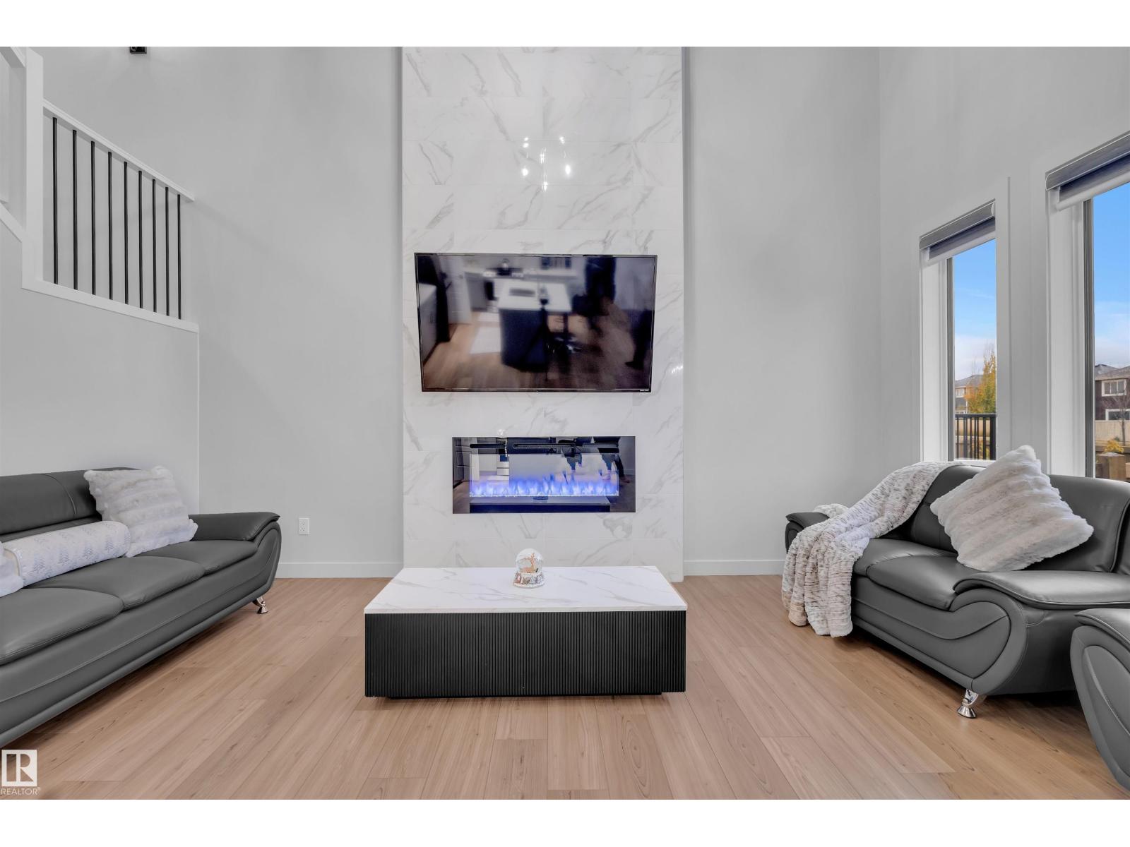 1616 157 ST SW - 9