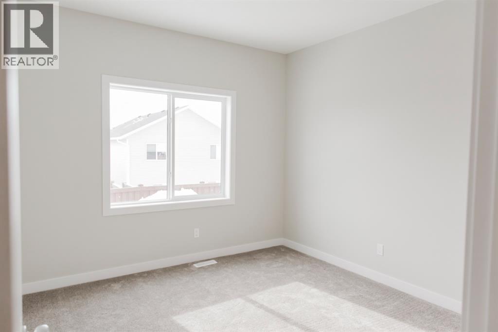 9825 96 Avenue - 14