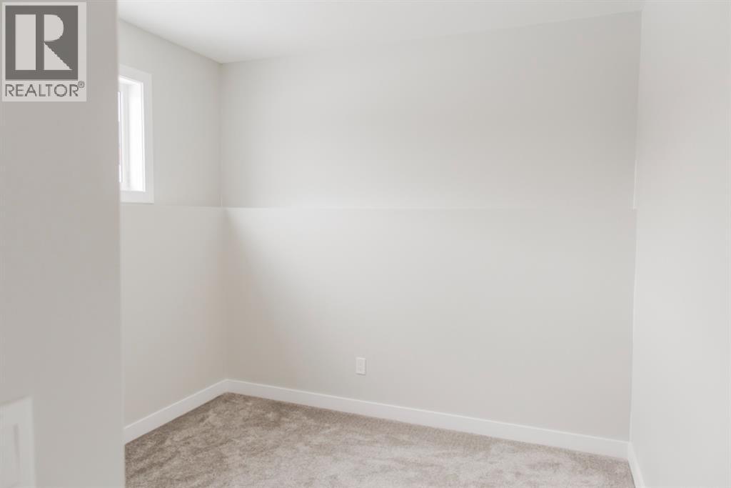 9825 96 Avenue - 24