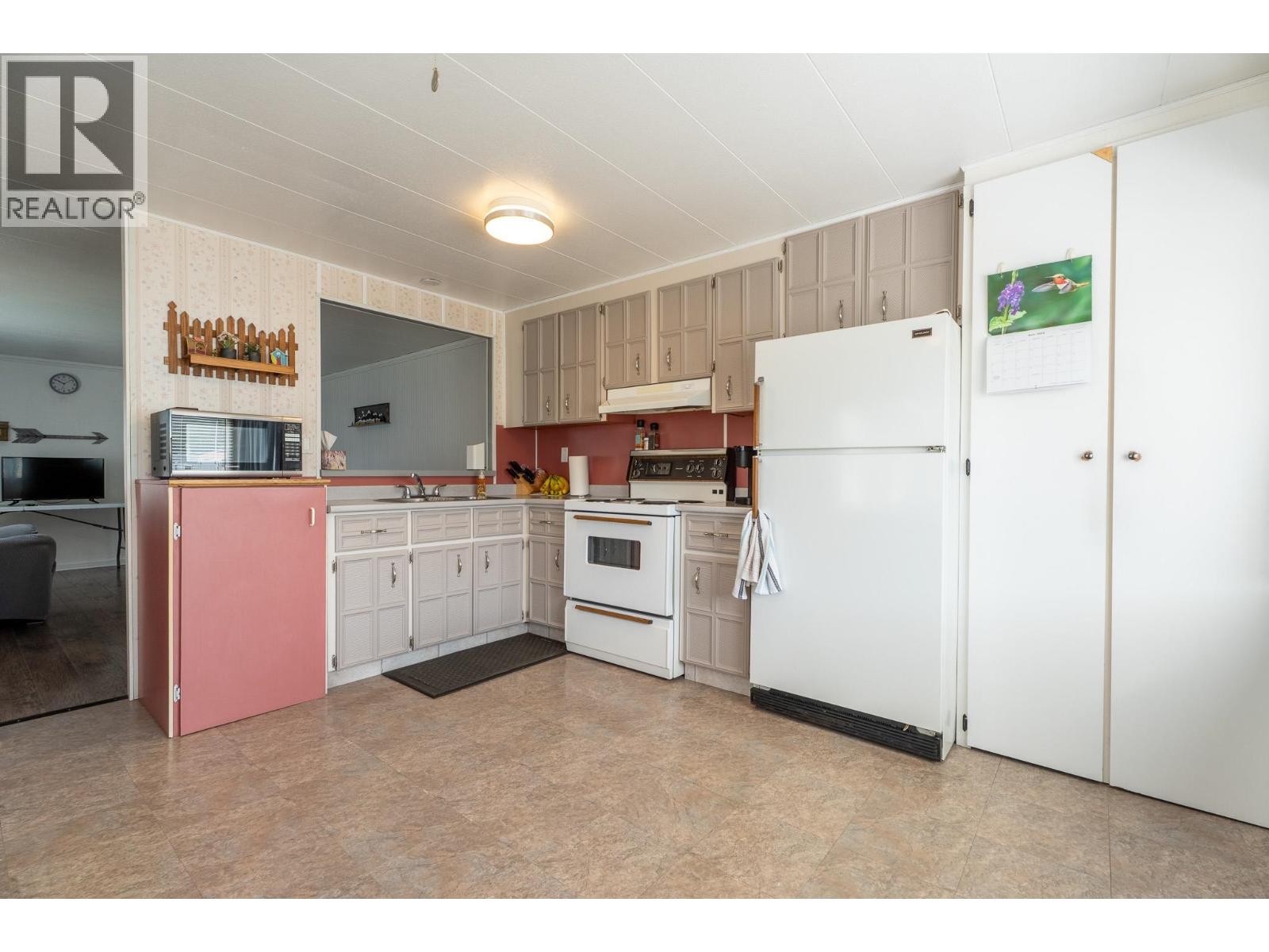 Bathroom of 10 8680 CASTLE ROAD · Prince George, BC