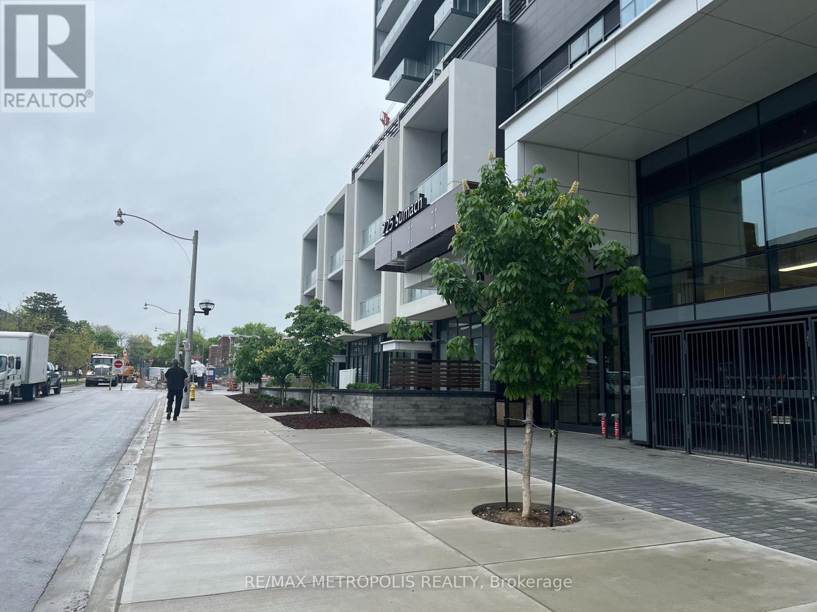 #2003W 225 SUMACH STREET - 7