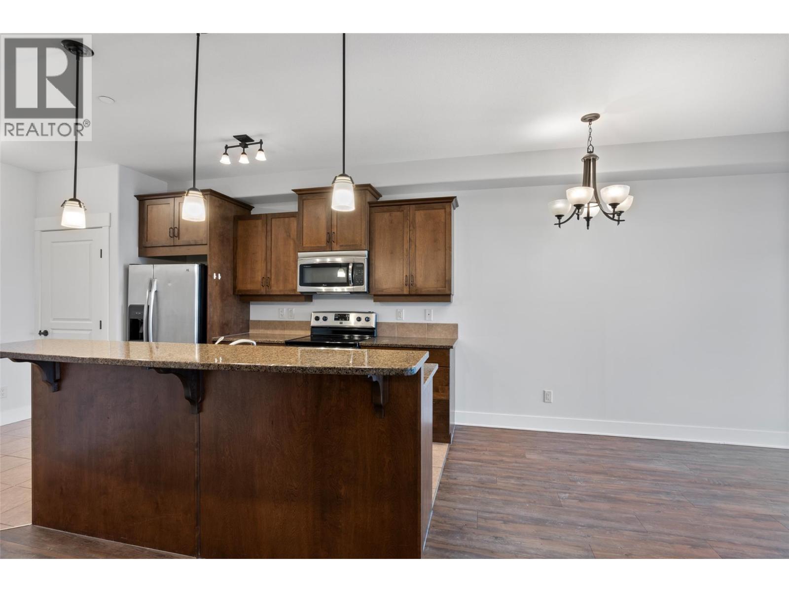 #202 775 McGill Road - 16