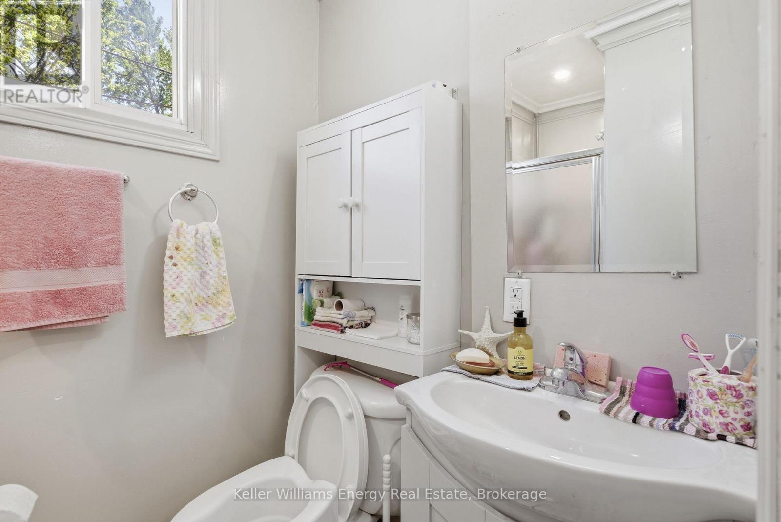 327 ALBERT STREET - 16