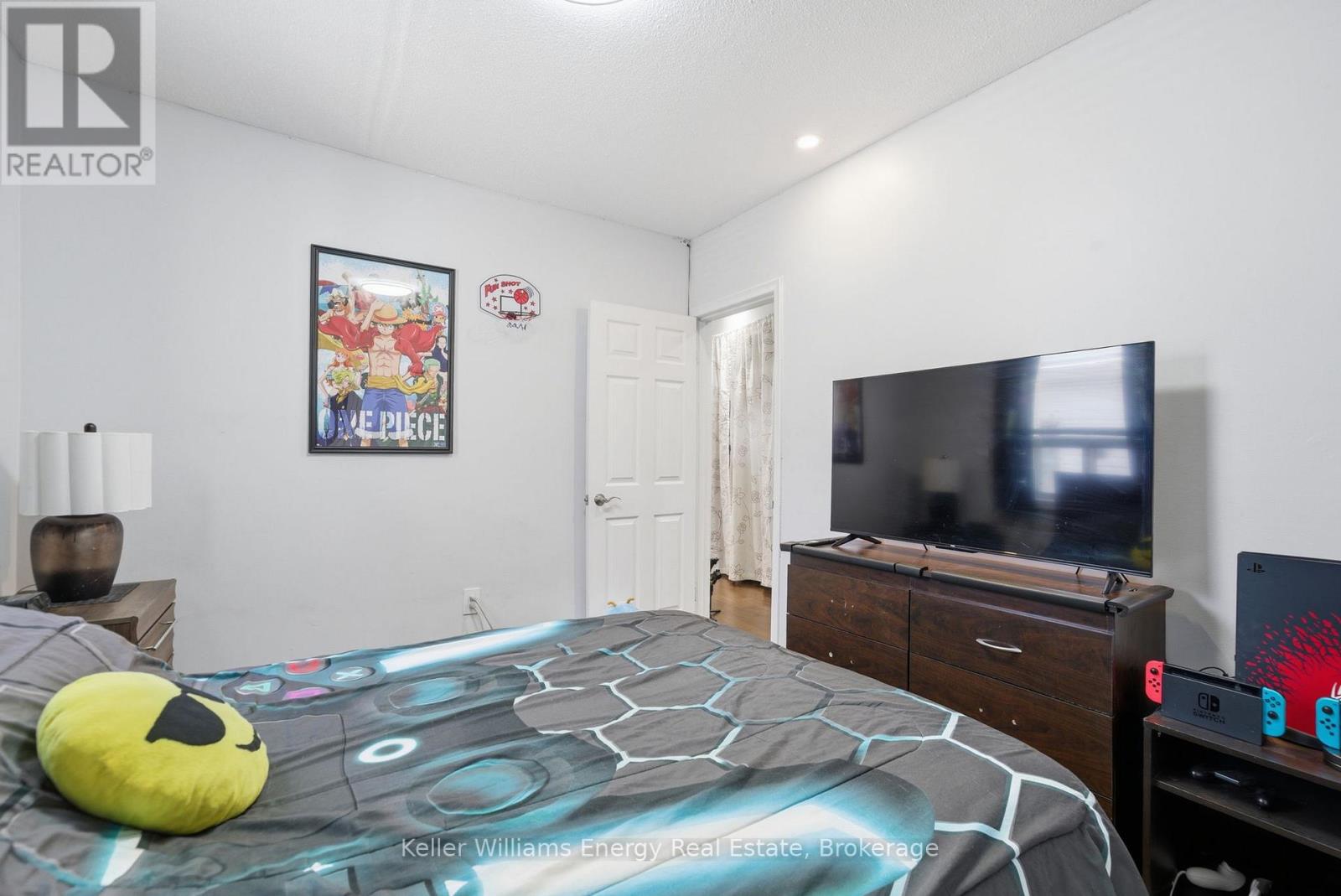327 ALBERT STREET - 20