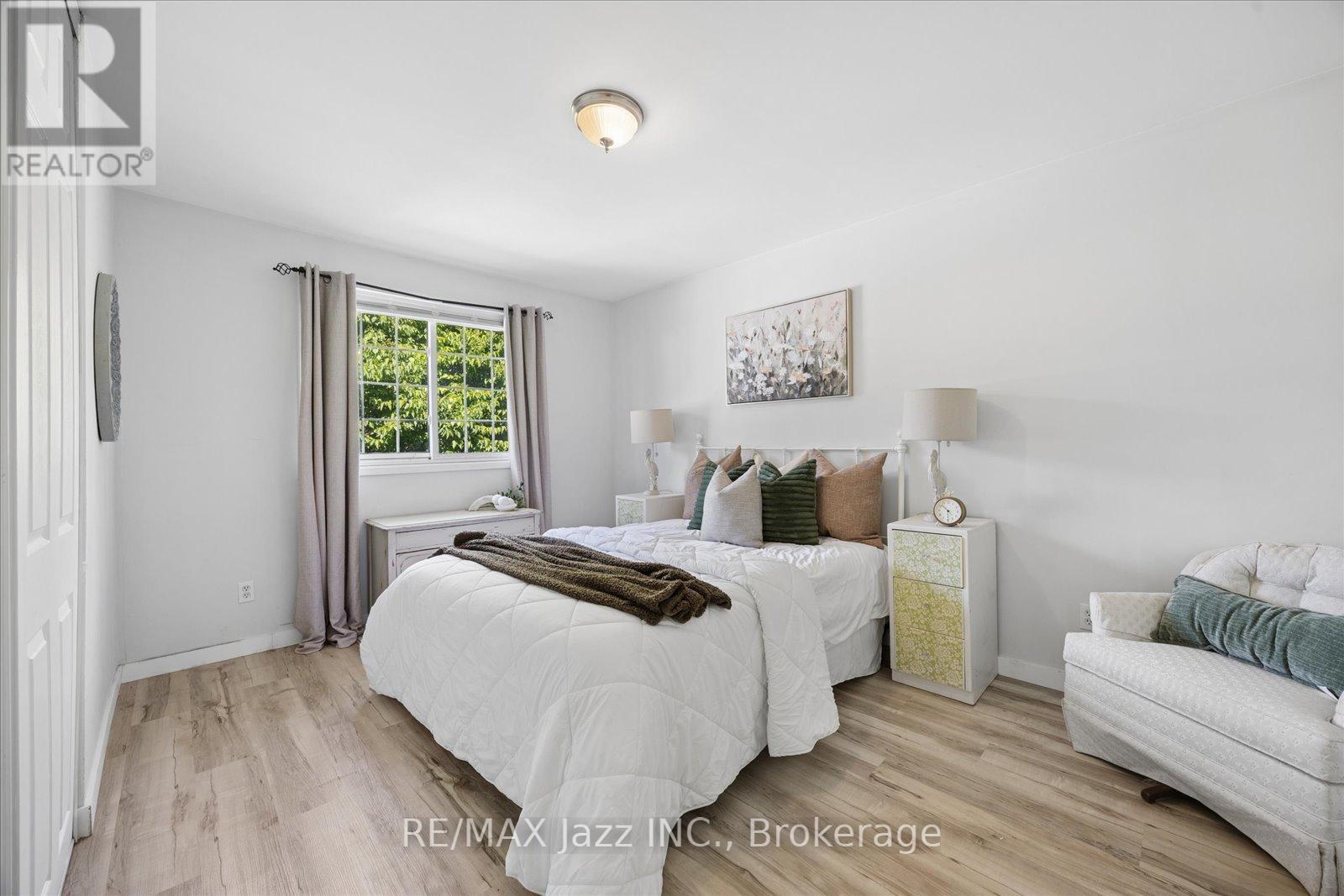 737 GREENOCH COURT - 15