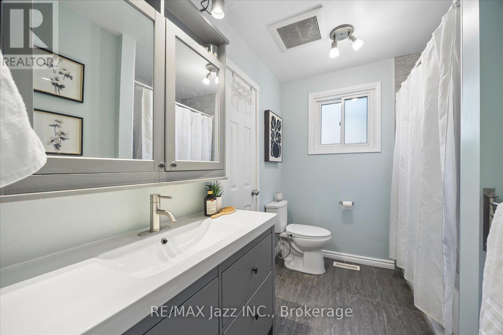 737 GREENOCH COURT - 20