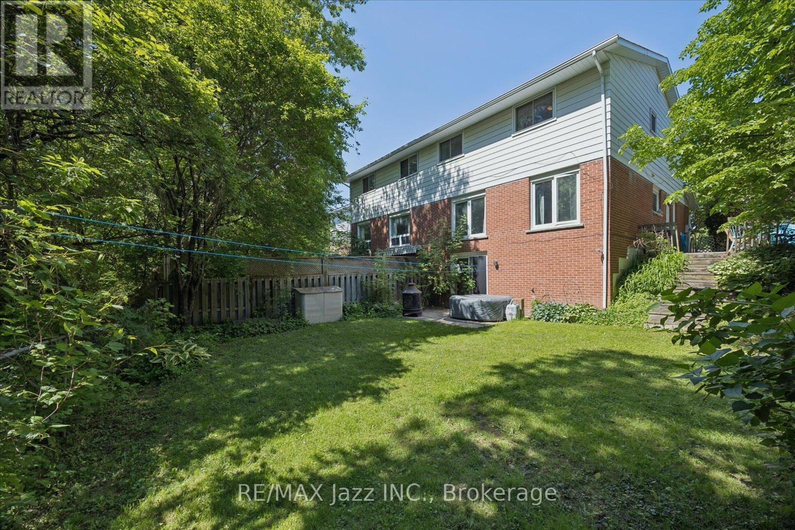 737 GREENOCH COURT - 23