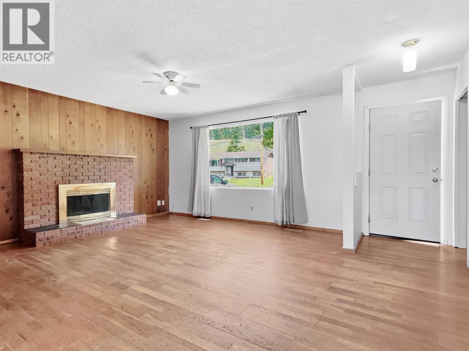 1215 12TH AVENUE - 3