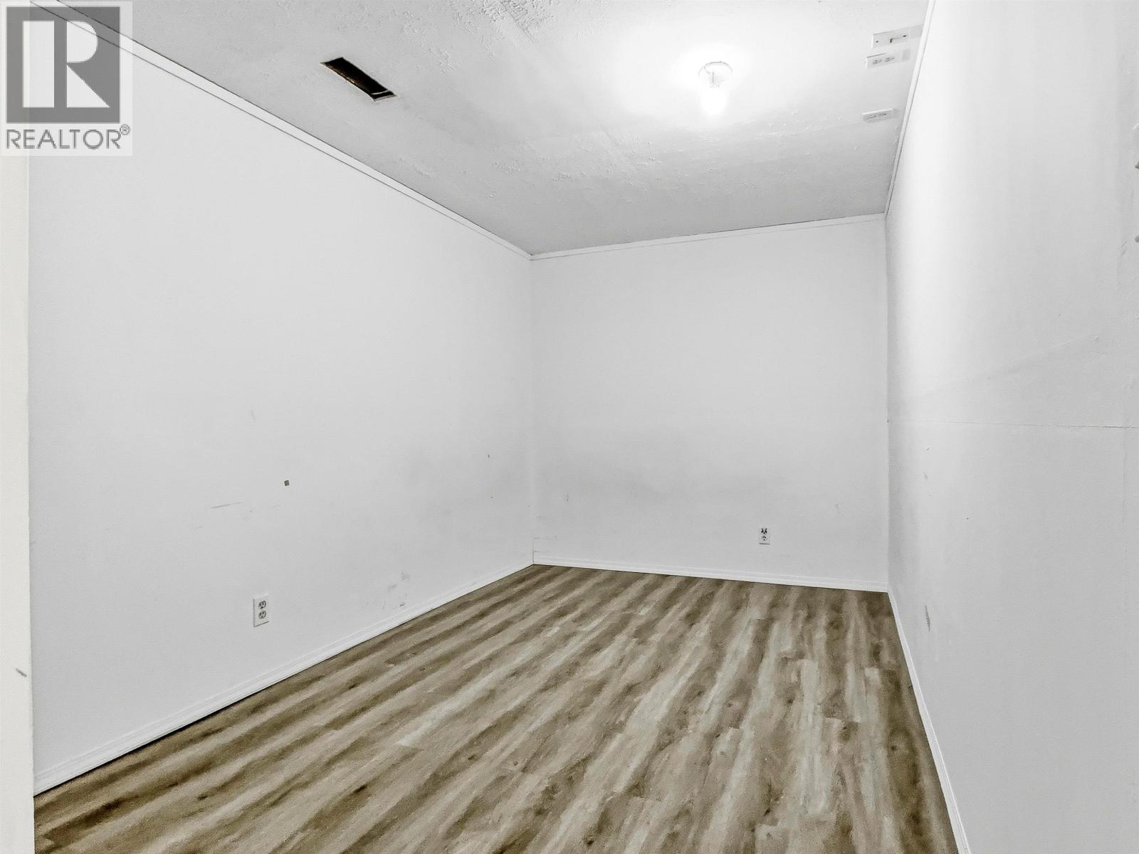 1215 12TH AVENUE - 17