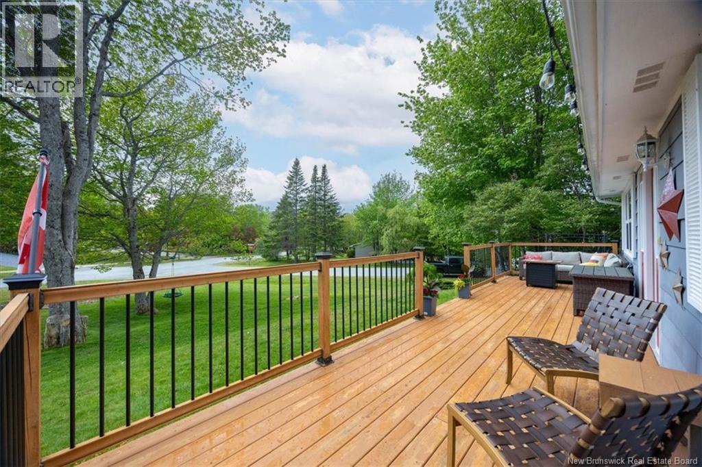 6 Crestwood Drive - 6