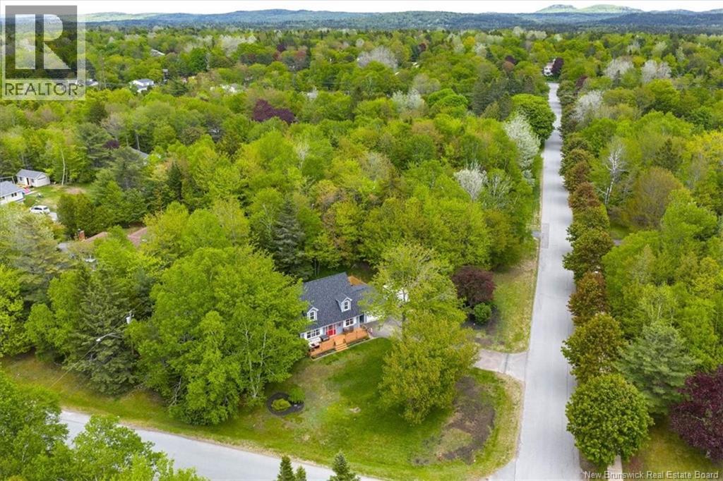 6 Crestwood Drive - 45