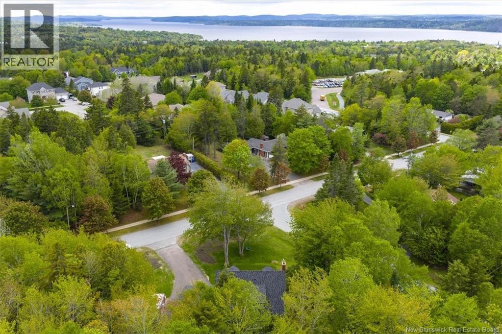 6 Crestwood Drive - 40