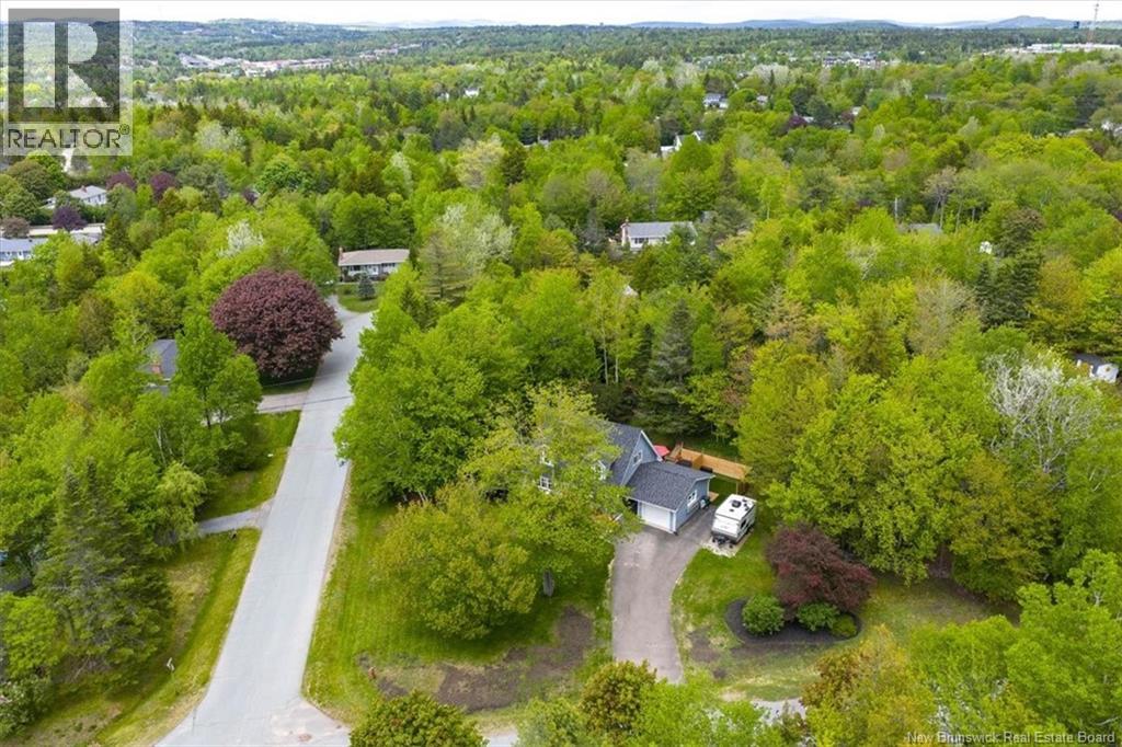 6 Crestwood Drive - 43