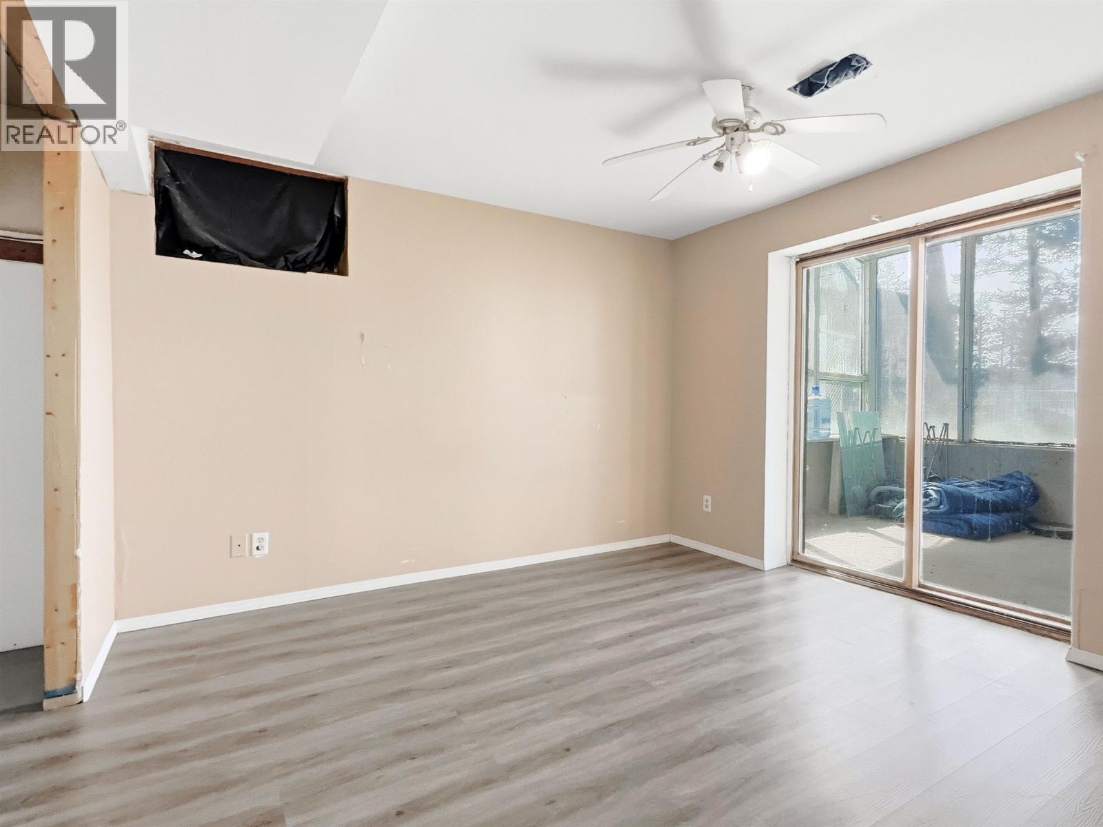 1215 12TH AVENUE - 16