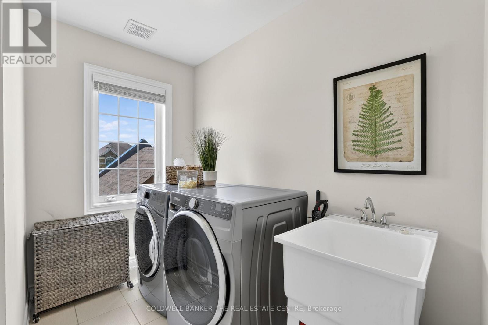721 DILLMAN AVENUE - 25