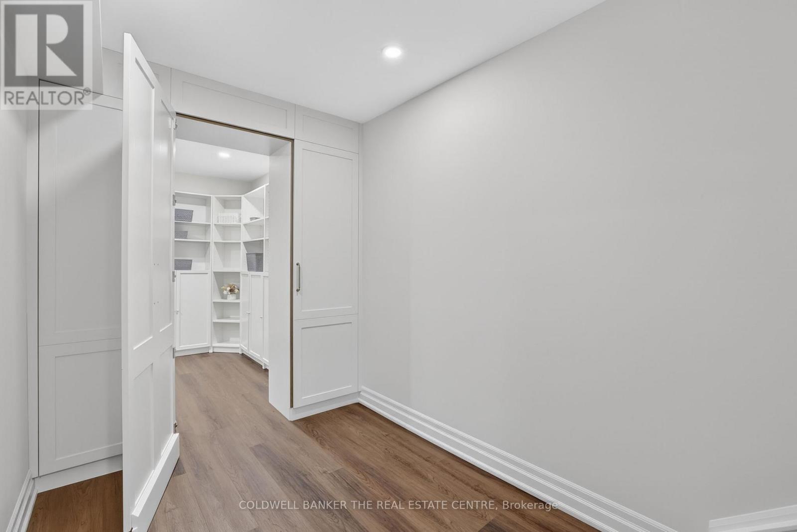 721 DILLMAN AVENUE - 28