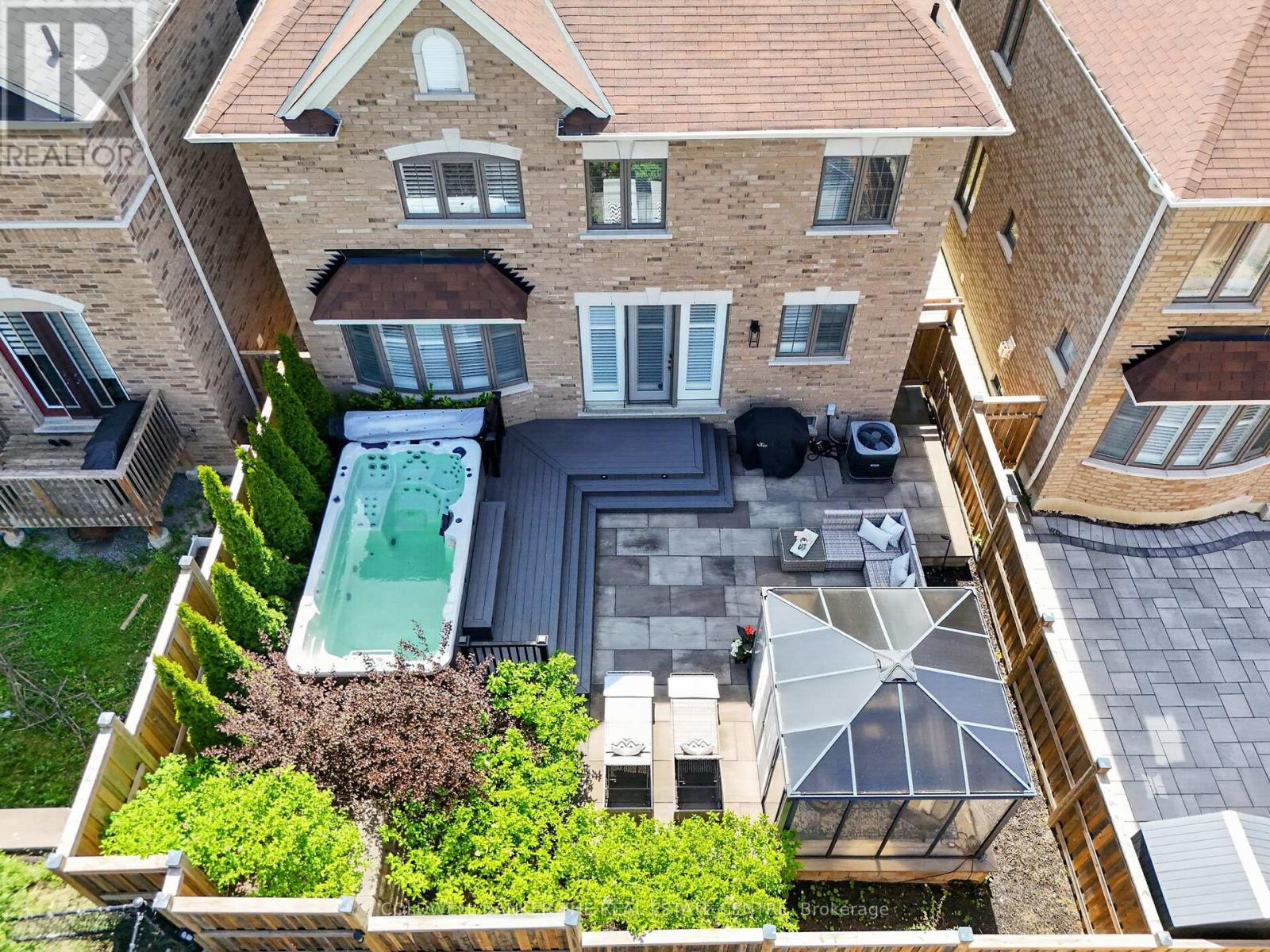 721 DILLMAN AVENUE - 39