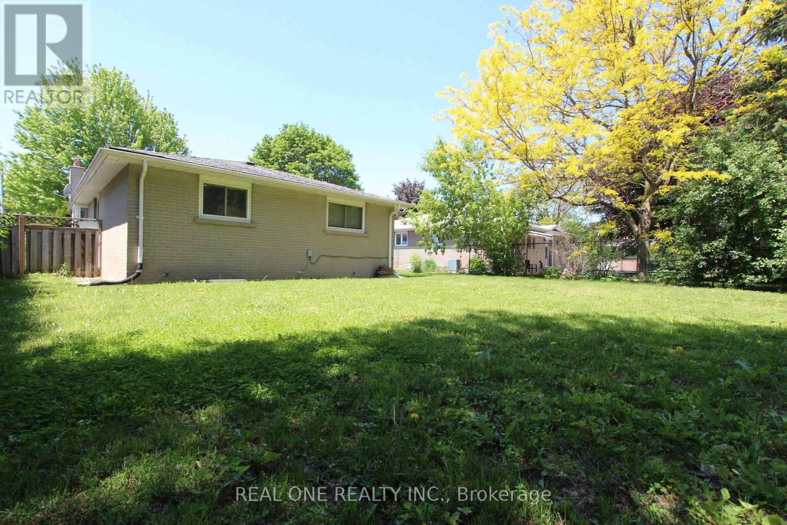 25 BIGWIN DRIVE