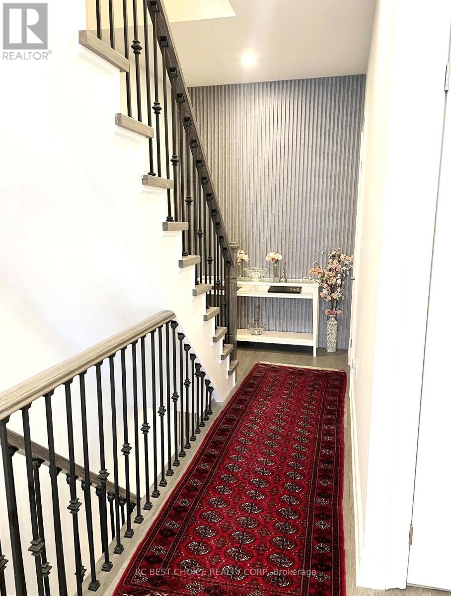 81 NESS DRIVE - 29