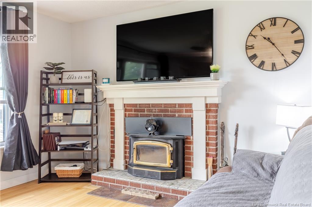 281 Canterbury Drive - 9