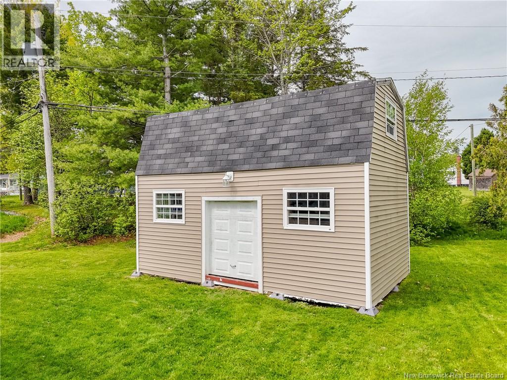 281 Canterbury Drive - 39