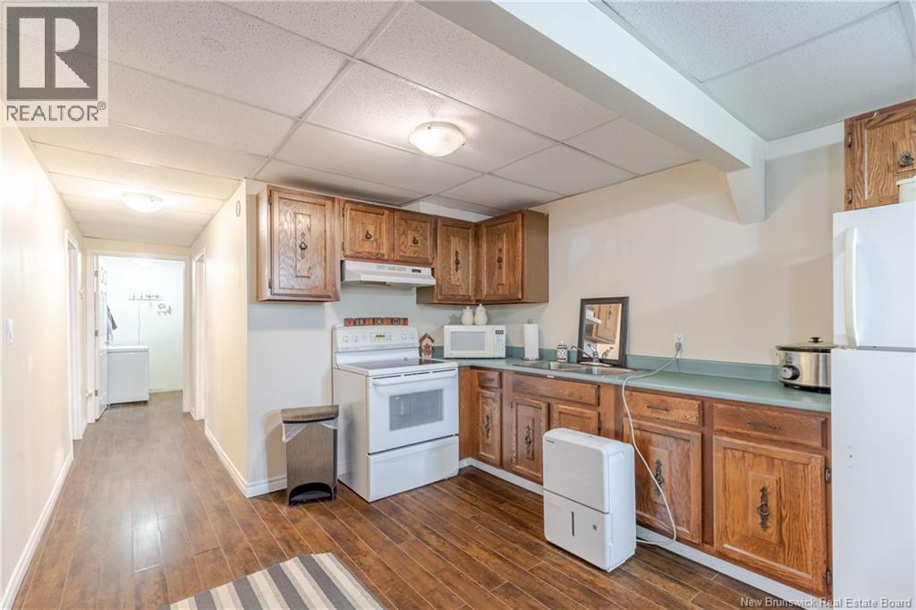281 Canterbury Drive - 28