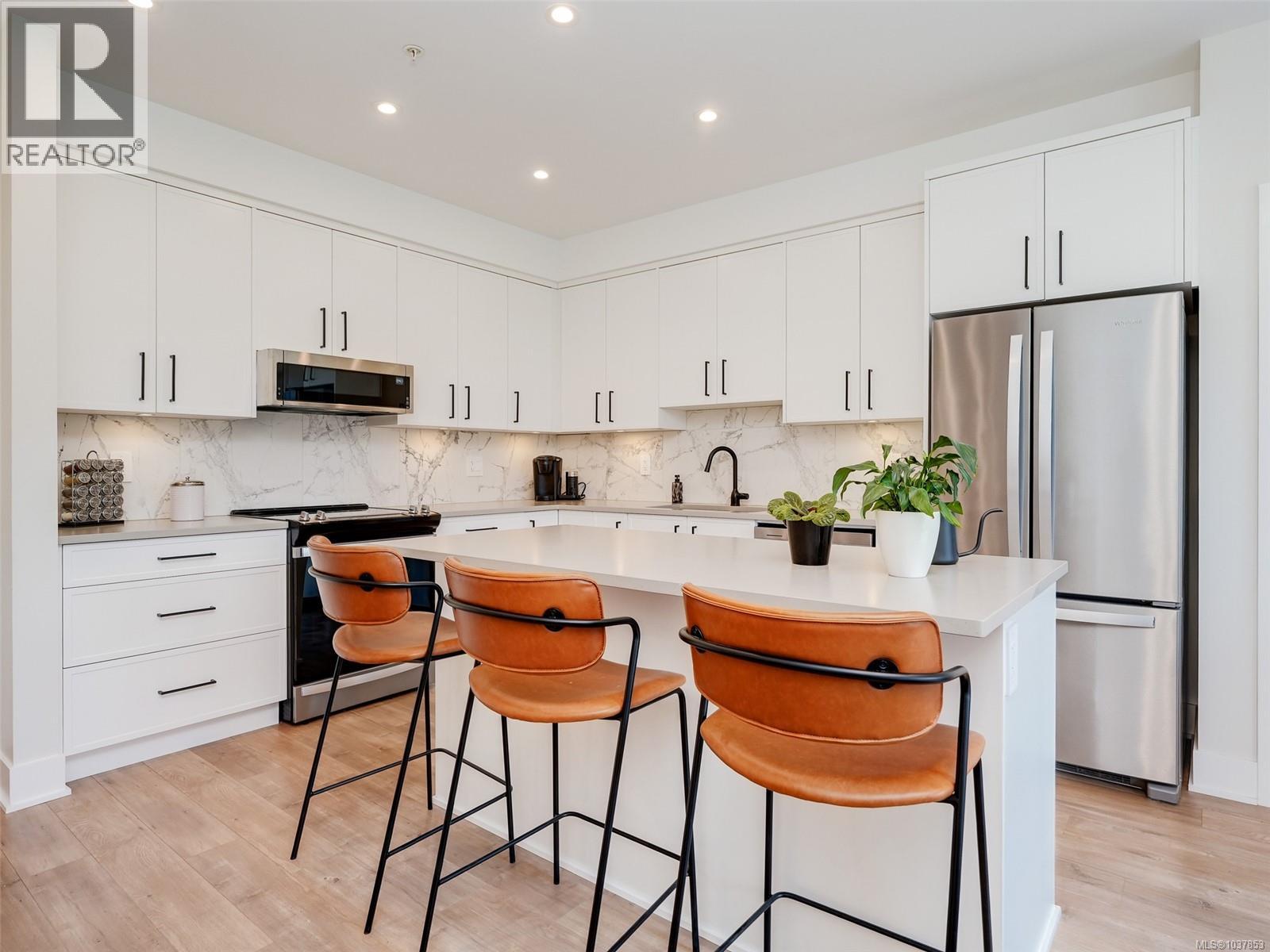 511 1361 Goldstream Avenue, Langford