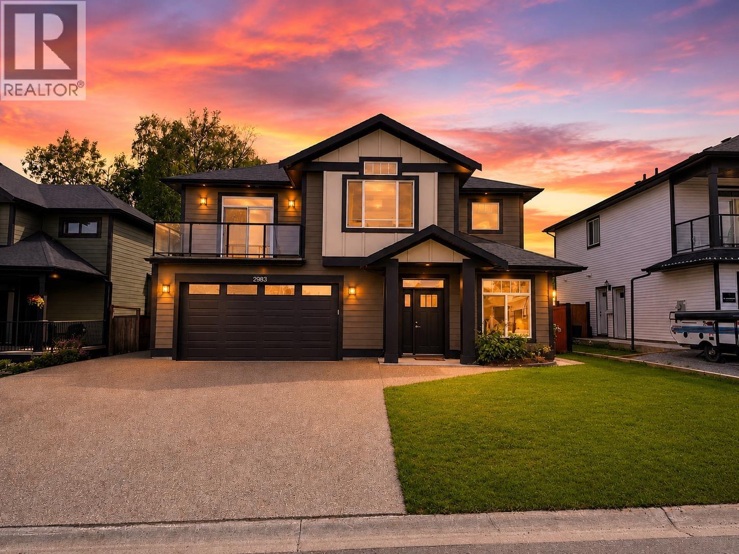 2983 ELLINGTON AVENUE - 2
