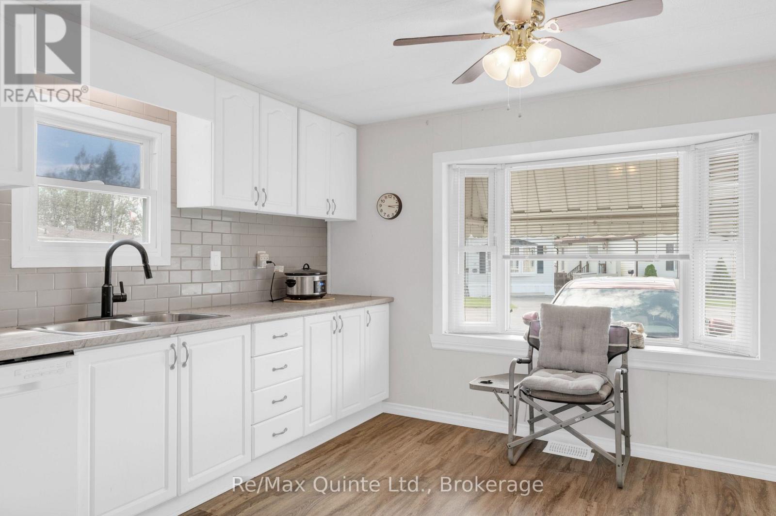 #44 311 DUNDAS STREET - 10