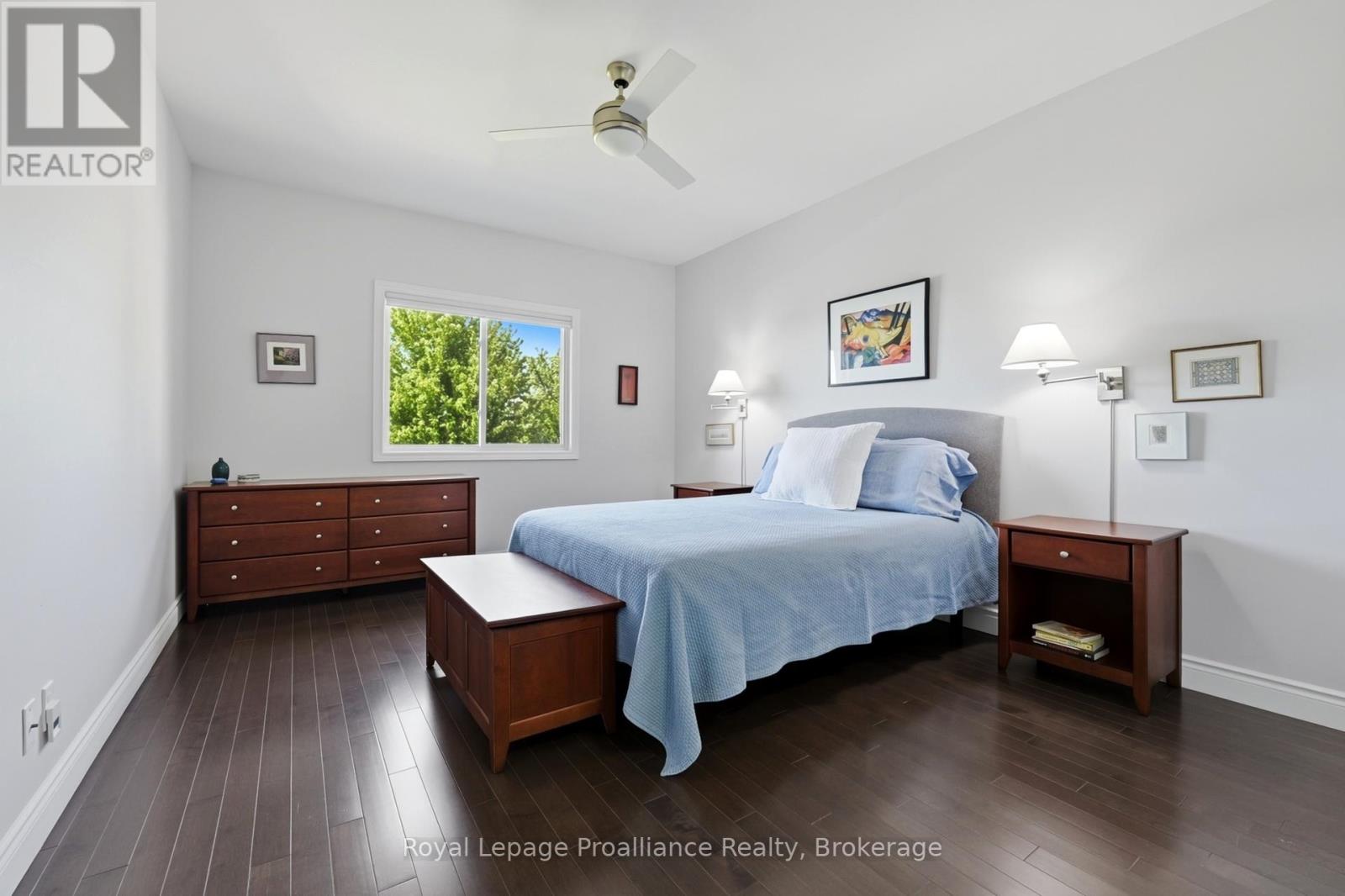 17 HANOVER COURT - 11
