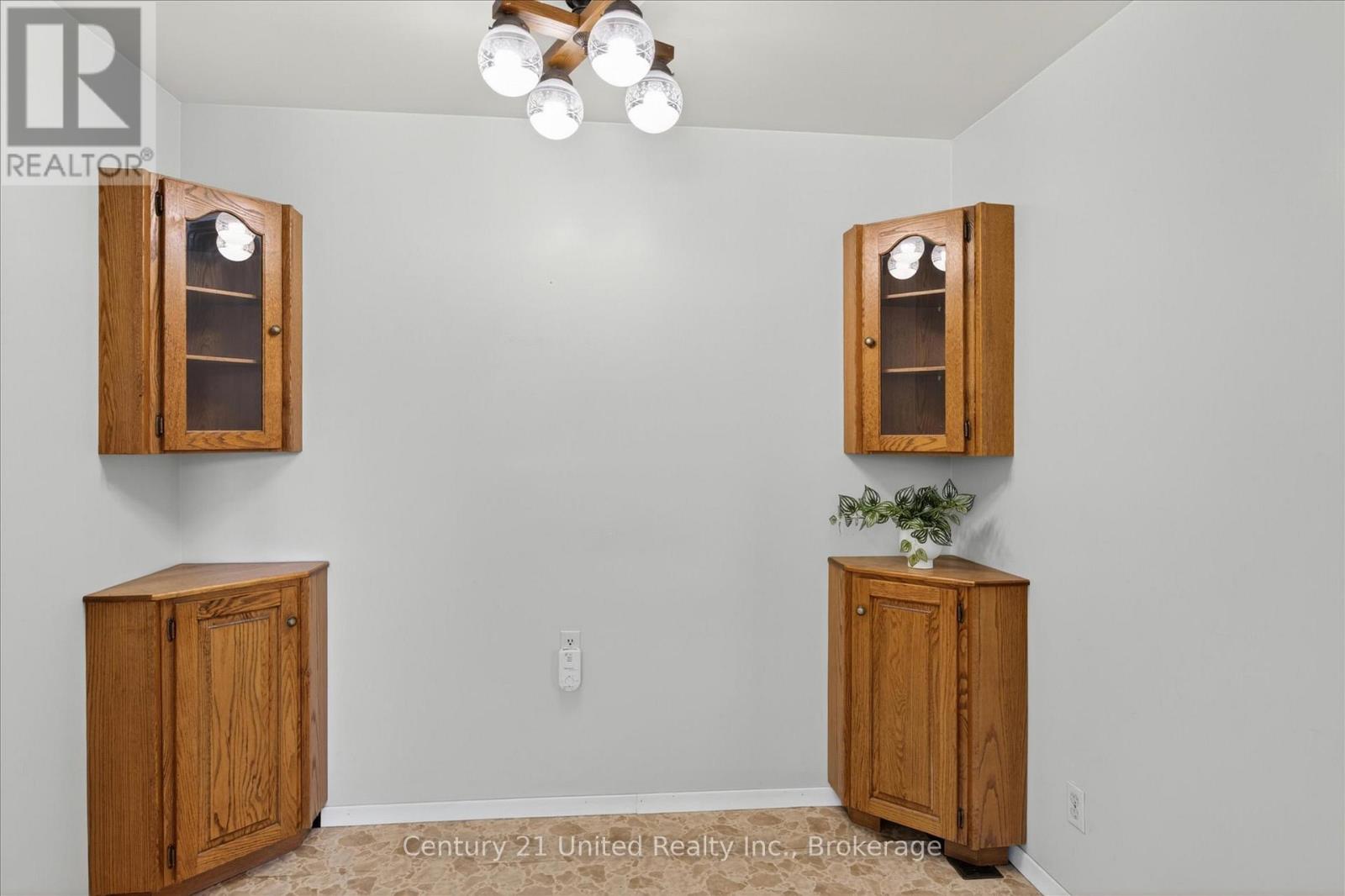 922 WIGHTMAN AVENUE - 12