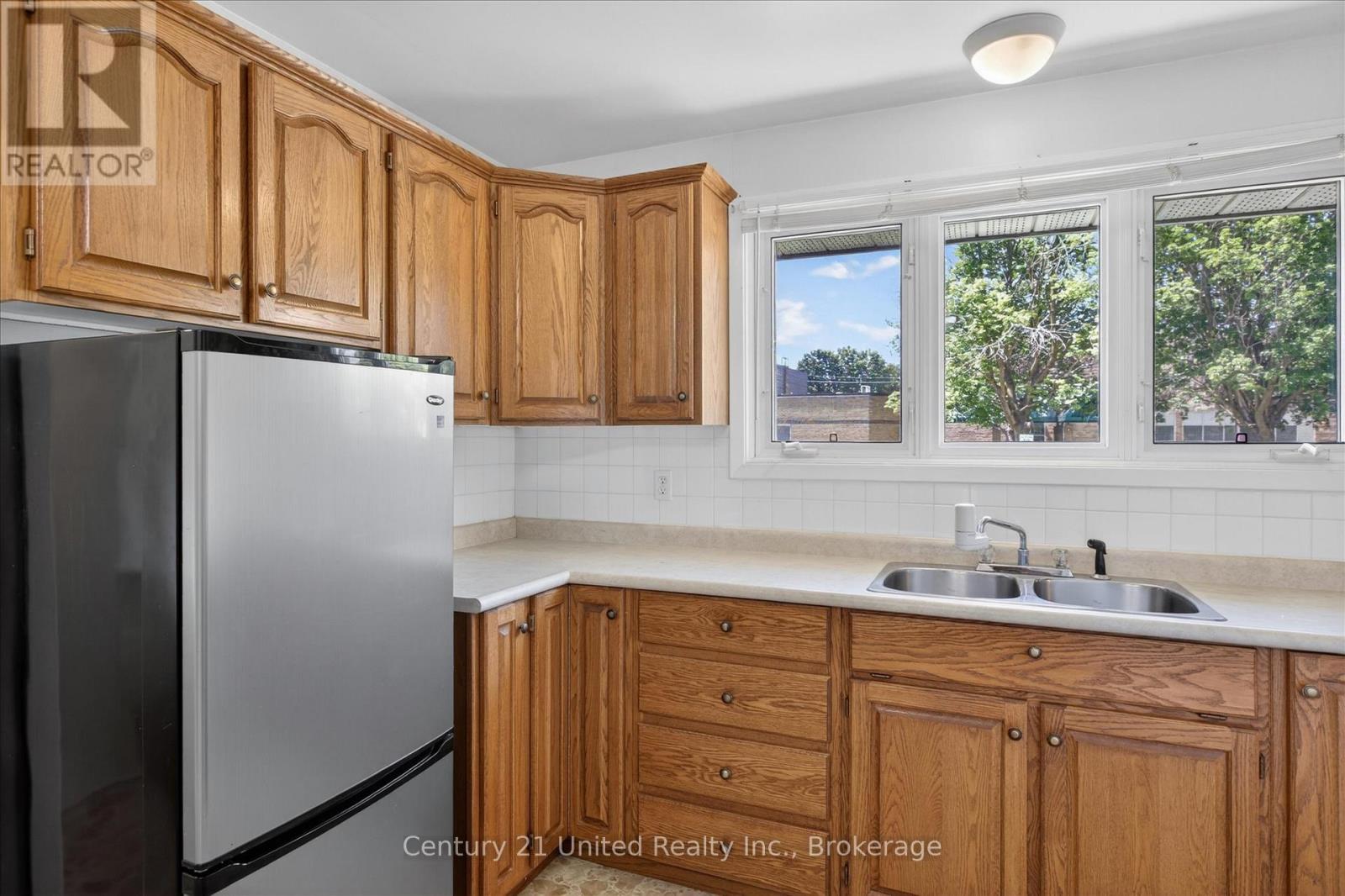 922 WIGHTMAN AVENUE - 8