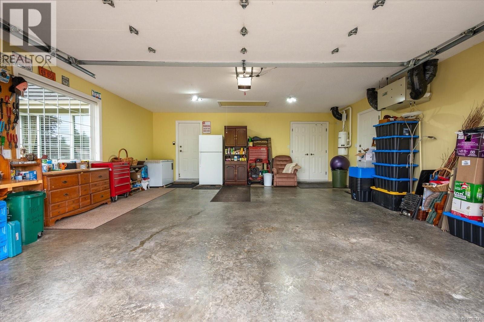 1182 Roberton Blvd - 36