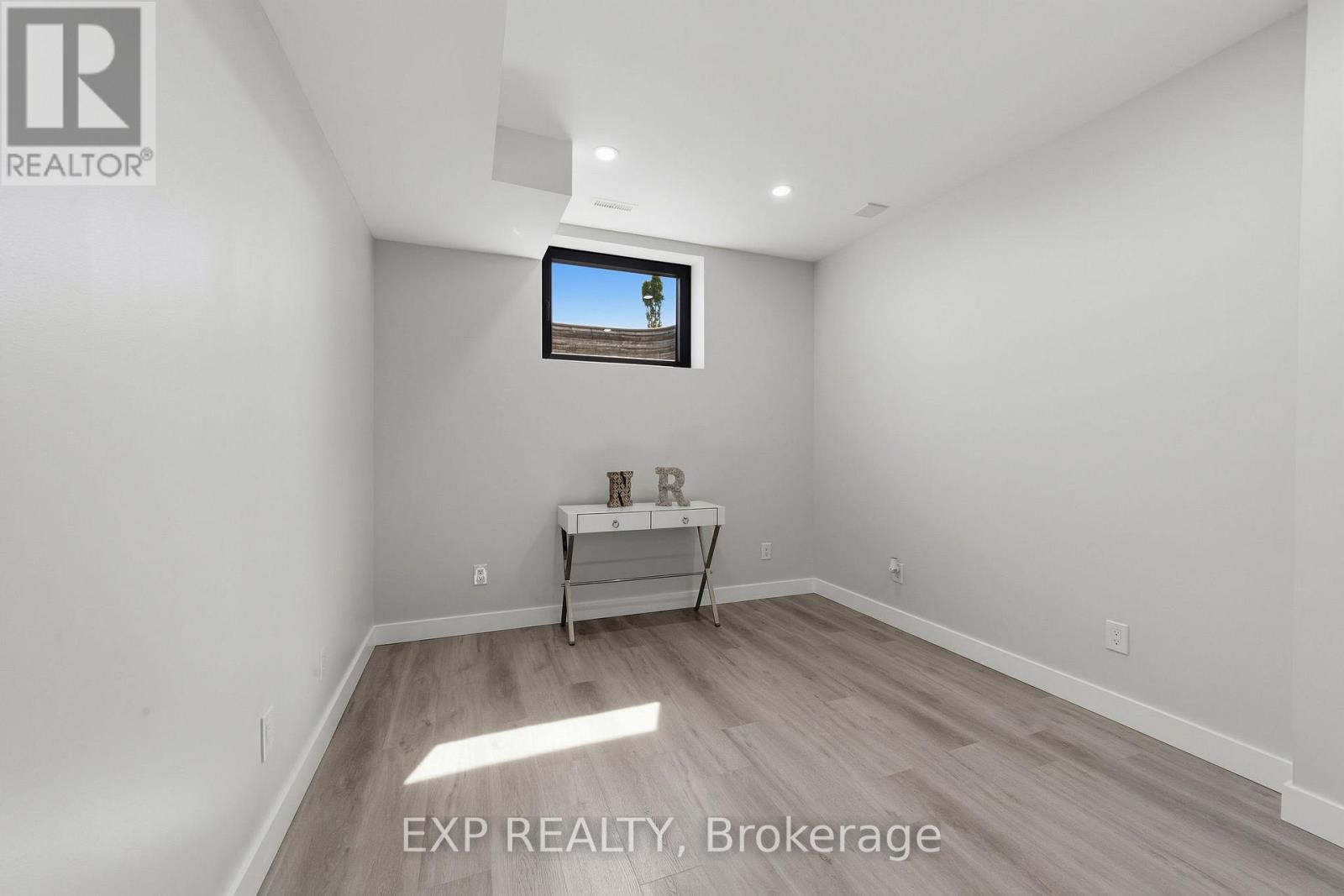 113 EDGEWATER BOULEVARD - Image 37
