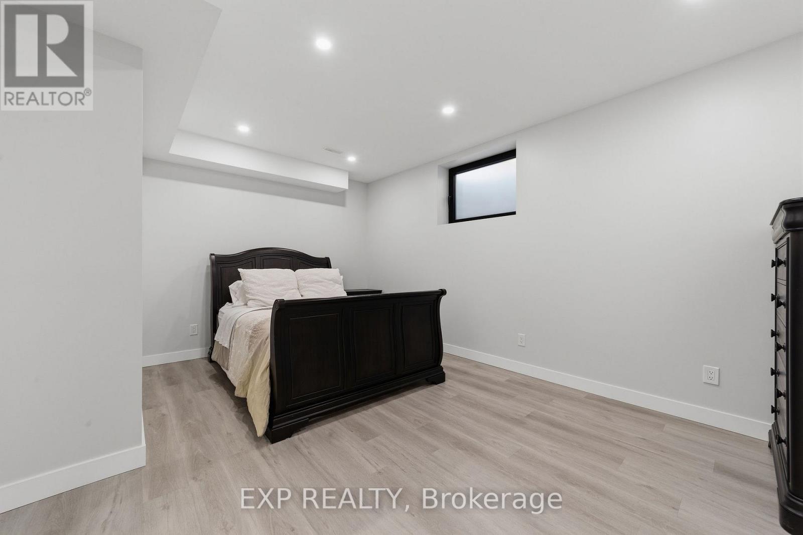 113 EDGEWATER BOULEVARD - Image 40