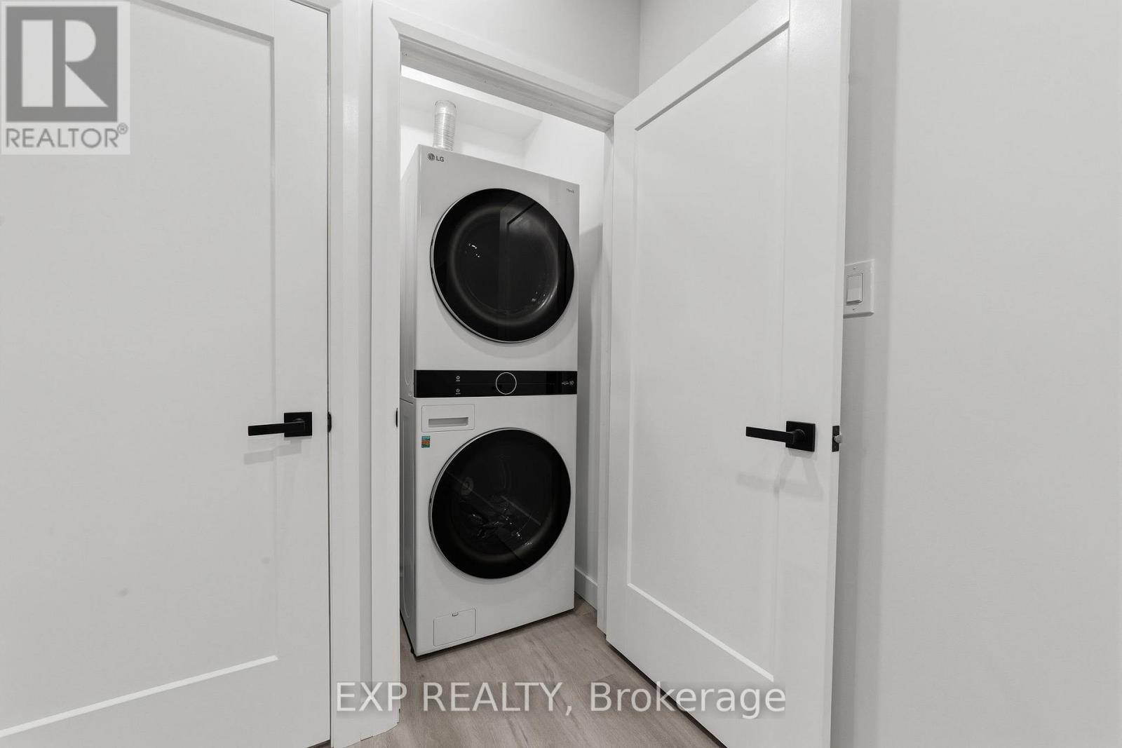 113 EDGEWATER BOULEVARD - Image 43