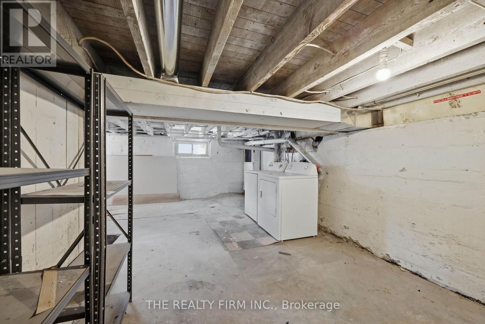 1068 MARGARET STREET - 35
