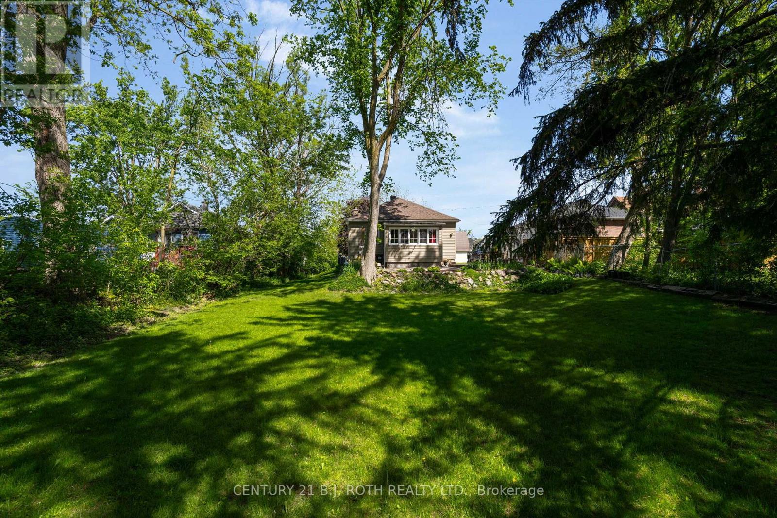 51 HENRY STREET - 32